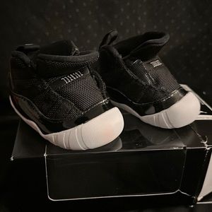 Jordan 11 Crib Bootie